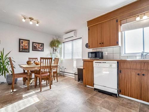 Kitchen - 967  - 967A Ch. De La Montagne, Mont-Saint-Hilaire, QC - Indoor