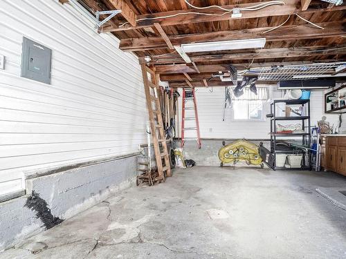 Garage - 967  - 967A Ch. De La Montagne, Mont-Saint-Hilaire, QC - Indoor Photo Showing Garage