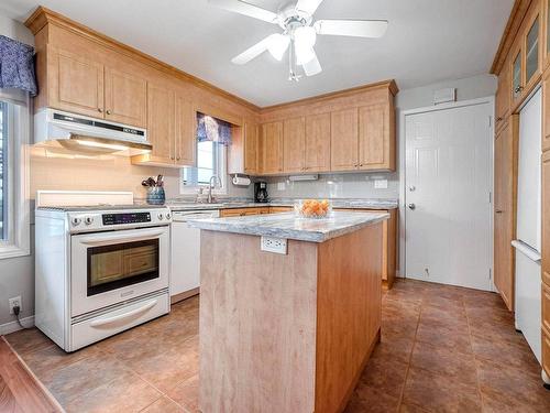 Kitchen - 967  - 967A Ch. De La Montagne, Mont-Saint-Hilaire, QC - Indoor Photo Showing Kitchen