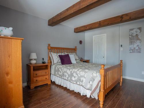 Master bedroom - 18 Allée Georgine, Les Îles-De-La-Madeleine, QC - Indoor Photo Showing Bedroom