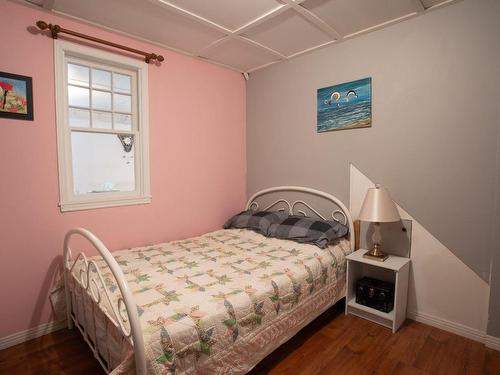 Bedroom - 18 Allée Georgine, Les Îles-De-La-Madeleine, QC - Indoor Photo Showing Bedroom