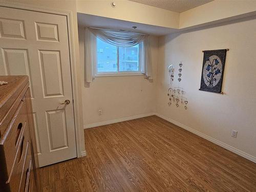 305 620 Red River Road, Thunder Bay, ON - Indoor Photo Showing Other Room