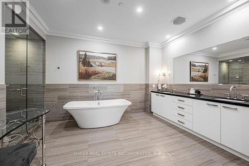 4904 - 311 Bay Street, Toronto, ON - Indoor Photo Showing Bathroom