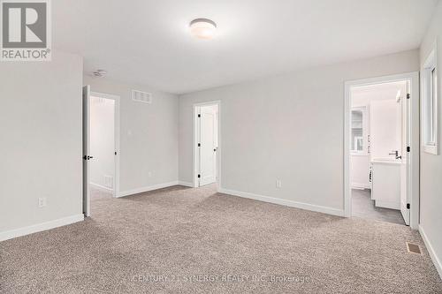 78 Villeneuve Street, North Stormont, ON - Indoor Photo Showing Other Room