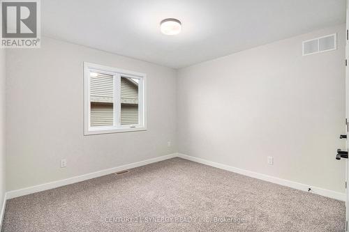 78 Villeneuve Street, North Stormont, ON - Indoor Photo Showing Other Room