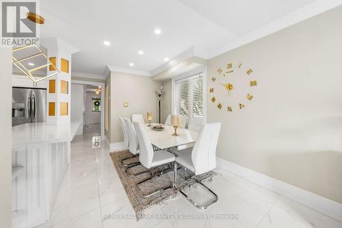 170 Banbrooke Crescent, Newmarket, ON - Indoor Photo Showing Dining Room