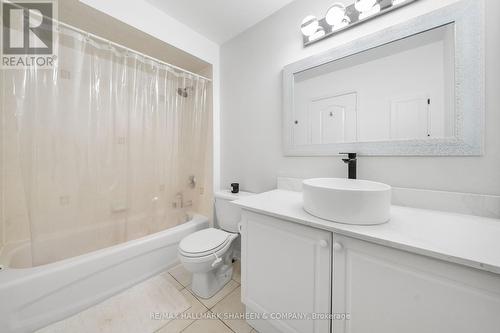 170 Banbrooke Crescent, Newmarket, ON - Indoor Photo Showing Bathroom