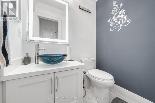 170 Banbrooke Crescent, Newmarket, ON - Indoor Photo Showing Bathroom