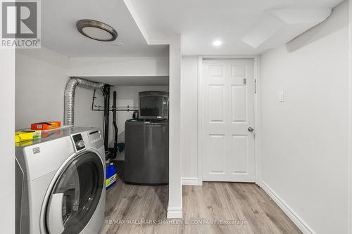 170 Banbrooke Crescent, Newmarket, ON - Indoor Photo Showing Laundry Room