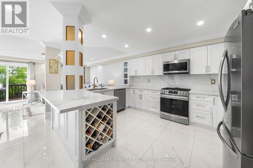 170 Banbrooke Crescent, Newmarket, ON - Indoor Photo Showing Kitchen With Stainless Steel Kitchen With Upgraded Kitchen