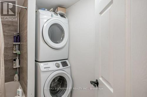 397 East 28Th Street, Hamilton, ON - Indoor Photo Showing Laundry Room