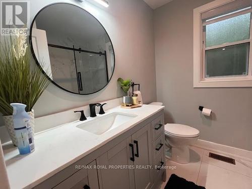 1056 Lippert Lane, Bancroft, ON - Indoor Photo Showing Bathroom