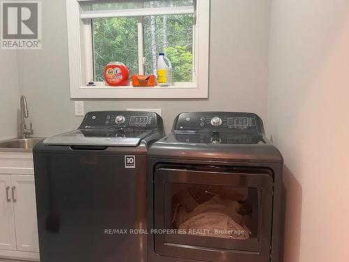 1056 Lippert Lane, Bancroft, ON - Indoor Photo Showing Laundry Room