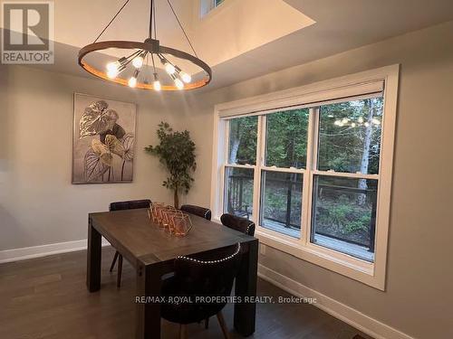 1056 Lippert Lane, Bancroft, ON - Indoor Photo Showing Dining Room