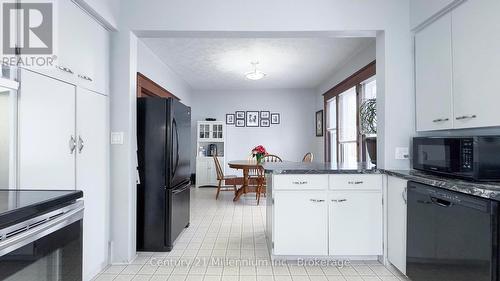 271 9Th Street, Hanover, ON - Indoor Photo Showing Kitchen