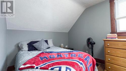 271 9Th Street, Hanover, ON - Indoor Photo Showing Bedroom