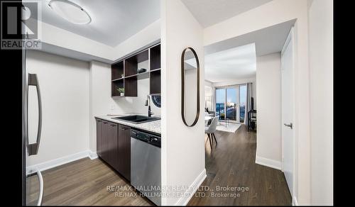 3208 - 125 Village Green Square, Toronto, ON - Indoor Photo Showing Kitchen With Double Sink