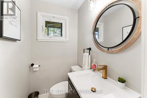 15 32Nd Street S, Wasaga Beach, ON - Indoor Photo Showing Bathroom