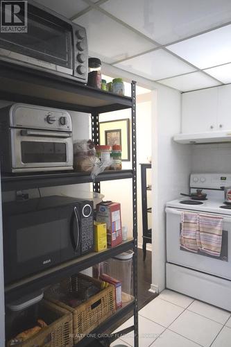 2008 - 145 Hillcrest Avenue, Mississauga, ON - Indoor Photo Showing Kitchen