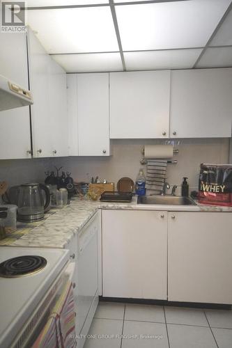 2008 - 145 Hillcrest Avenue, Mississauga, ON - Indoor Photo Showing Kitchen