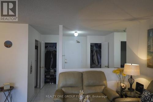 2008 - 145 Hillcrest Avenue, Mississauga, ON - Indoor Photo Showing Living Room