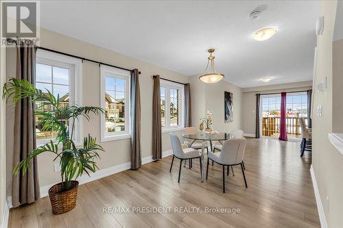 140 Ian Ormston Drive, Kitchener, ON - Indoor Photo Showing Dining Room