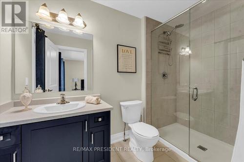 140 Ian Ormston Drive, Kitchener, ON - Indoor Photo Showing Bathroom