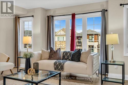 140 Ian Ormston Drive, Kitchener, ON - Indoor Photo Showing Living Room