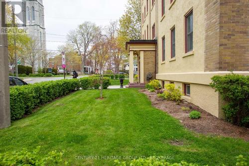 30 - 67 Sydenham Street, Kingston (Central City East), ON - Outdoor