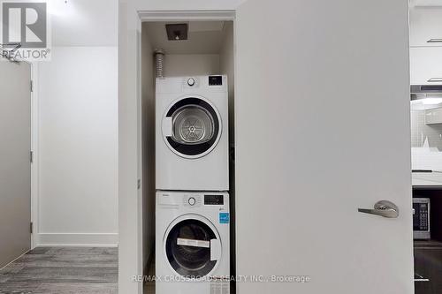 2006 - 188 Fairview Mall Drive, Toronto, ON - Indoor Photo Showing Laundry Room