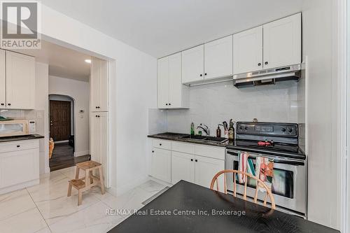 48 Alma Street S, Guelph (Central West), ON - Indoor Photo Showing Kitchen