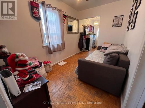 244 Rosethorn Avenue, Toronto, ON - Indoor