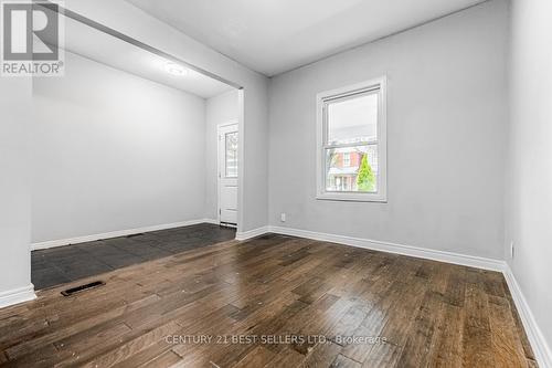 28 Francis Street, Hamilton, ON - Indoor Photo Showing Other Room