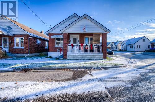 90 Gordon Street, Brantford, ON - Outdoor With Facade