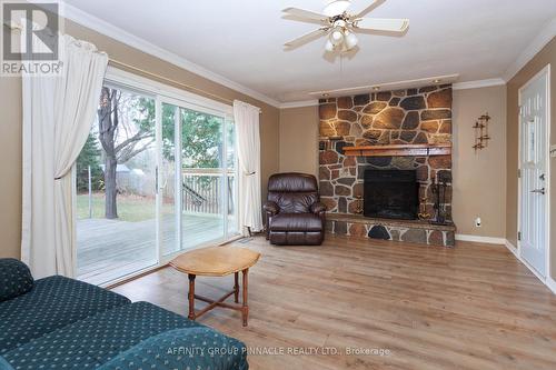 78 Islandview Road, Kawartha Lakes (Fenelon Falls), ON - Indoor Photo Showing Living Room With Fireplace