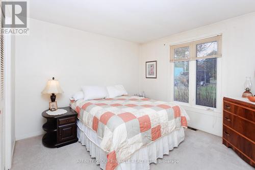 78 Islandview Road, Kawartha Lakes (Fenelon Falls), ON - Indoor Photo Showing Bedroom