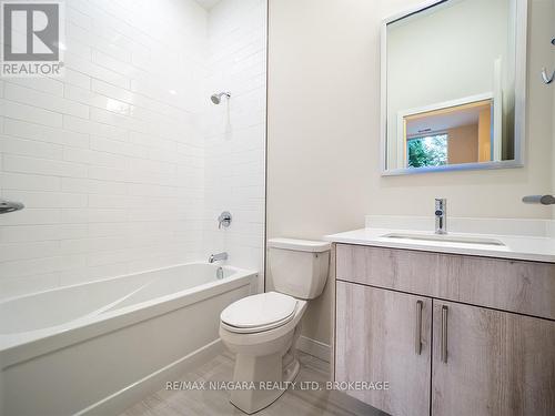 101 - 118 West Street, Port Colborne, ON - Indoor Photo Showing Bathroom