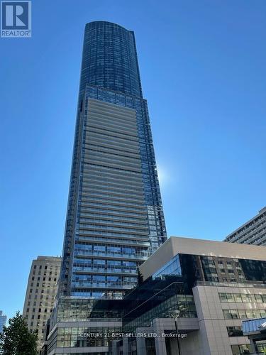 2512 - 386 Yonge Street, Toronto, ON - Outdoor With Facade