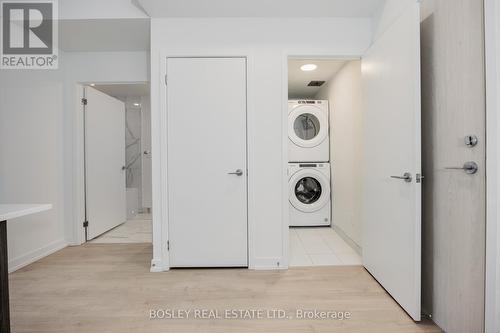 514 - 181 Sheppard Avenue E, Toronto, ON - Indoor Photo Showing Laundry Room