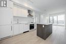 514 - 181 Sheppard Avenue E, Toronto, ON  - Indoor Photo Showing Kitchen 