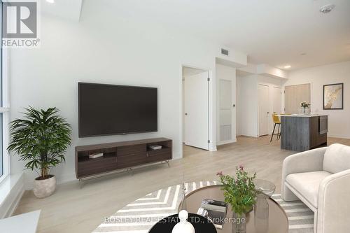 514 - 181 Sheppard Avenue E, Toronto, ON - Indoor Photo Showing Living Room