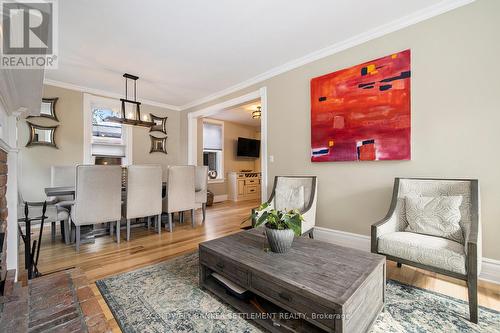 6 Spring Street N, Westport, ON - Indoor Photo Showing Living Room