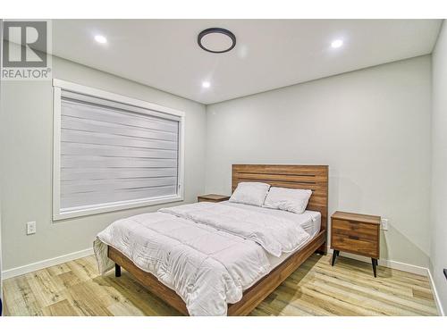 6811 Santiago Loop Unit# 149, Kelowna, BC - Indoor Photo Showing Bedroom