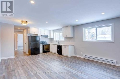 7 - 617 Green Street, Whitby, ON - Indoor Photo Showing Kitchen