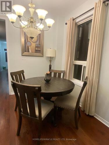 2275 Stone Glen Crescent, Oakville, ON - Indoor Photo Showing Dining Room