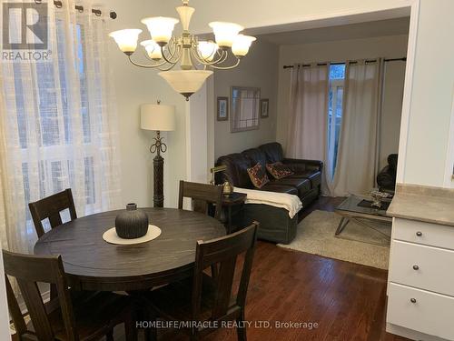 2275 Stone Glen Crescent, Oakville, ON - Indoor Photo Showing Dining Room