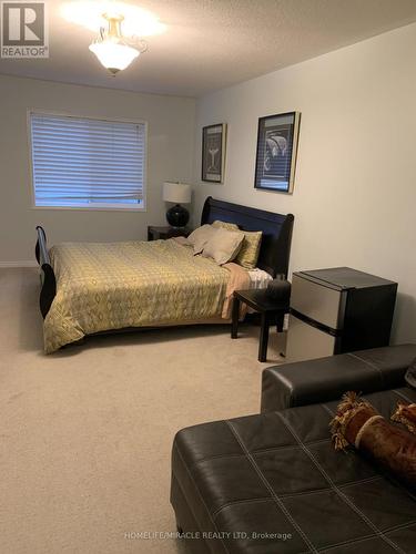 2275 Stone Glen Crescent, Oakville, ON - Indoor Photo Showing Bedroom