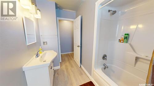 306 Broadway Avenue, Moosomin, SK - Indoor Photo Showing Bathroom