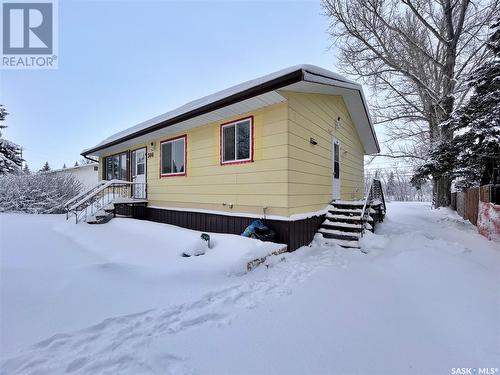 306 Broadway Avenue, Moosomin, SK - Outdoor With Exterior