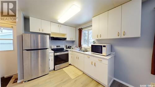 306 Broadway Avenue, Moosomin, SK - Indoor Photo Showing Kitchen With Double Sink